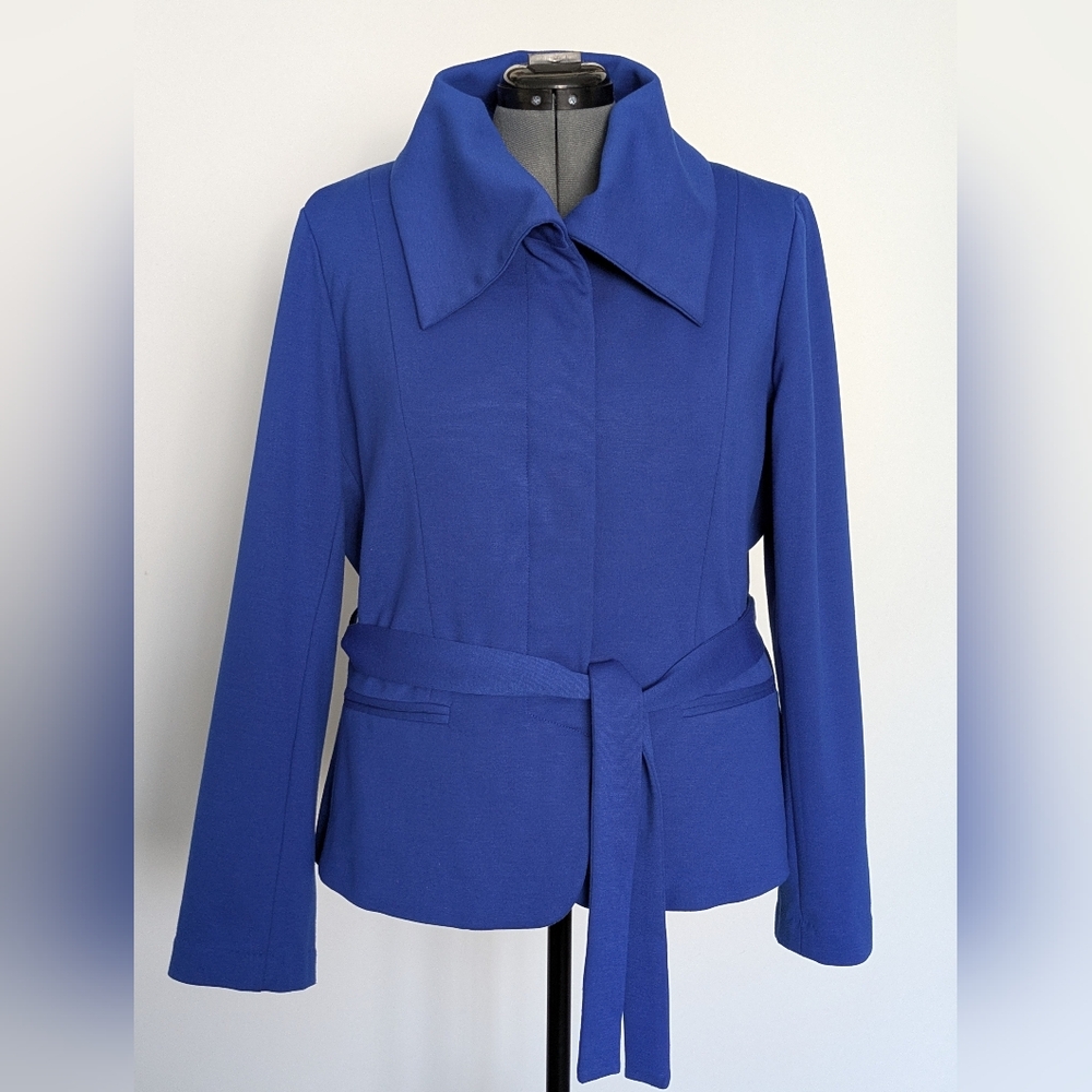 Valerie Bertinelli Royal Blue BlazerBundle 2+ items and save! Open to Offers